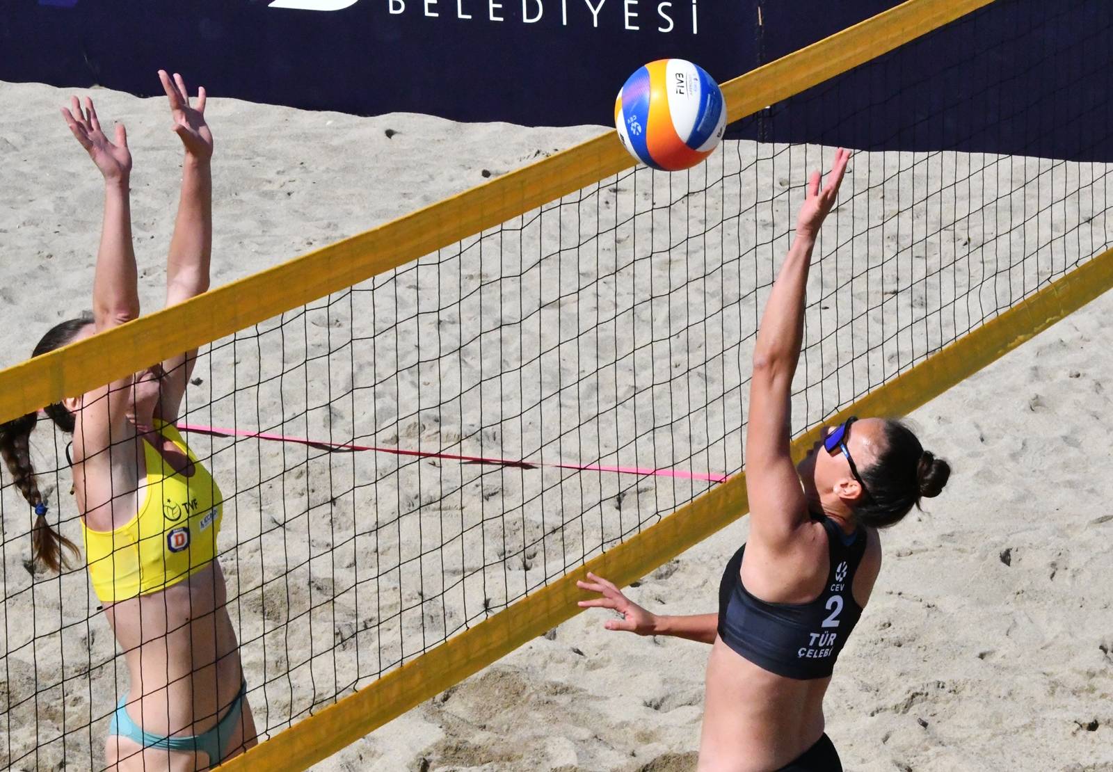 Pro Açık Kulüpler Şampiyonası Başladı Türkiye Voleybol Federasyonu ve Balıkesir Büyükşehir Belediyesi iş birliğiyle Ören’de